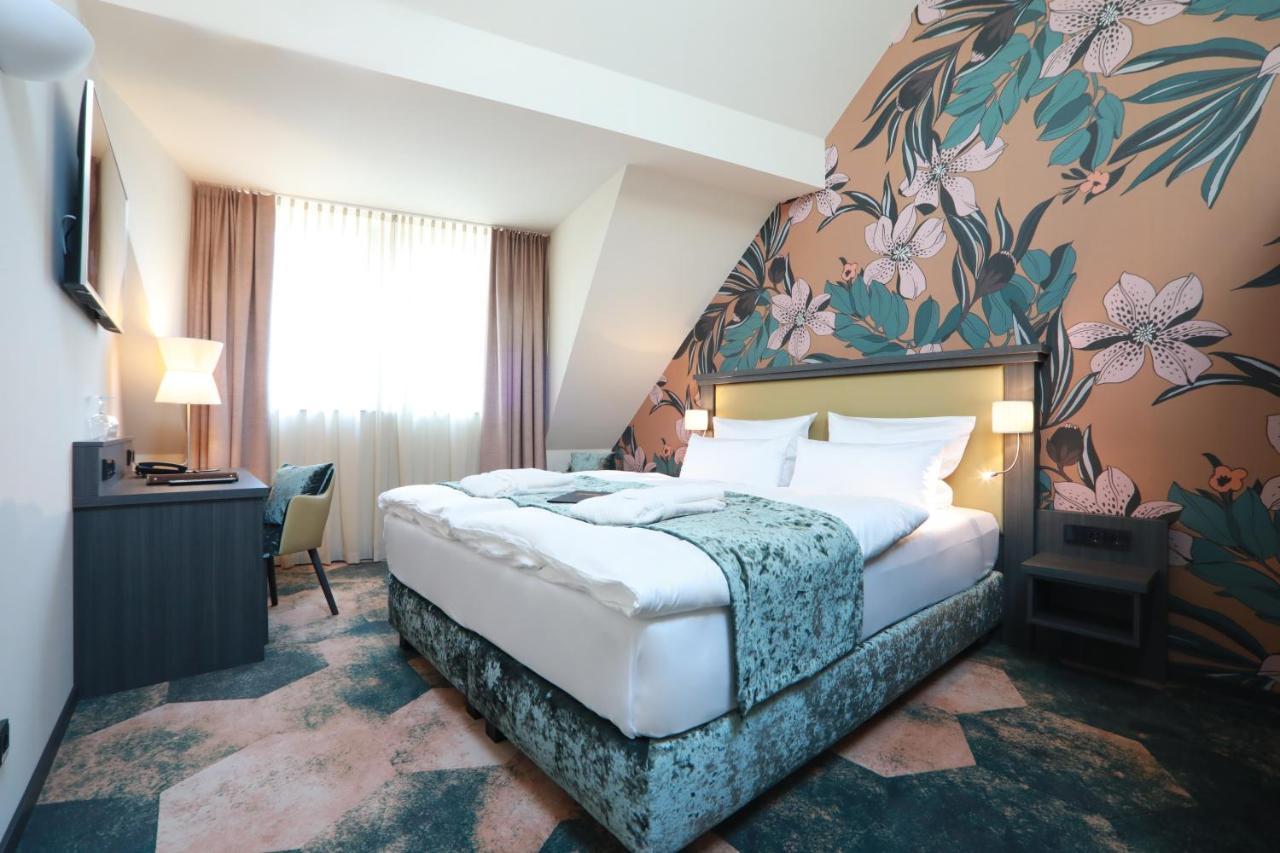 Spree. Hotel Am Hafen ลืบเบอเนา ภายนอก รูปภาพ